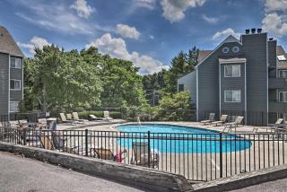 Cozy Resort-Style Gatlinburg Condo Indoor Pool! - Gatlinburg - 8
