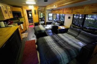 3E *Glamping at Treasure Lake* - 4