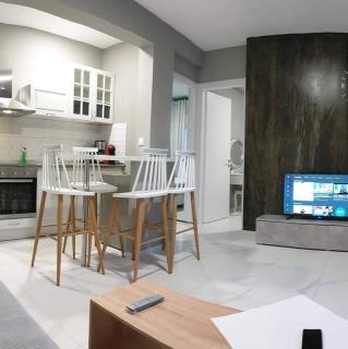 Diamond Lux Apartment - PalaiónTsiflíkion - 7