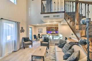 Contemporary Vegas Townhome with Community Pool - Las Vegas - 6