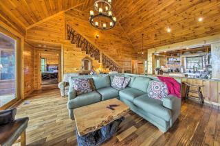 Unique Mineral Bluff Home with Mountain Views! - Mineral Bluff - 7