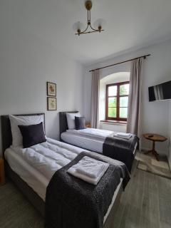 SUKIENNICE MIĘDZYLESIE - Międzylesie - 8