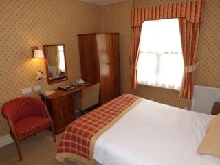 Metropole Hotel and Spa - 8