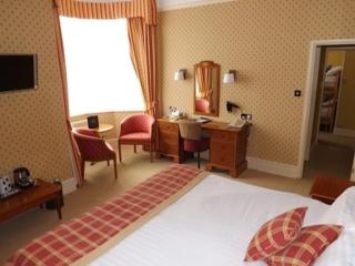 Metropole Hotel and Spa - 4