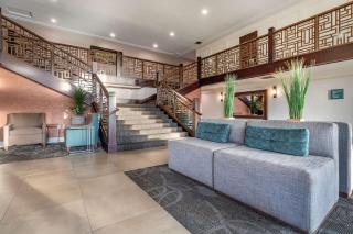 Best Western Plus Hilltop Inn - Redding - 8