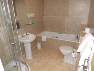 Metropole Hotel and Spa - 2