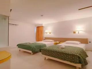 Dewarna Hotel Arifin - 8