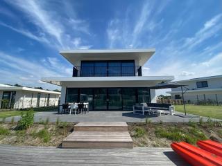 Majestic villa in Zeewolde with garden - 0