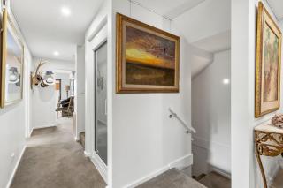 Oceania 11 - Lorne - 1