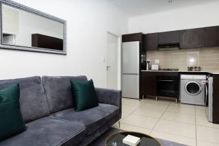 Alimama Spaces: The Manson's Greenstone - 0