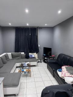 Grande maison avec plusieurs chambres à louer - 6