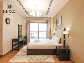 Mira Holiday Homes - Luxury 1 bedroom with Burj Khalifa View - Dubai - 9