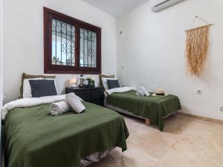VILLA DE LA QUILLA- Private swimming pool next to the beach - Estepona - 4