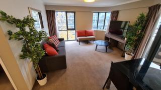 2BR 2Bath L4 Executive Apartment, in City Centre - 5