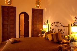 Riad Amina - 8