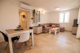 Apartment CasArosa - Bol - 7