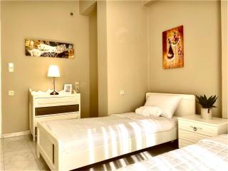 Christina_Apt - 4