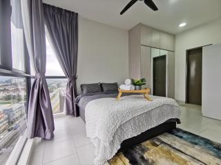 3 Astetica Residences The Mines 4BR WiFi Netflix Lake View - Seri Kembangan - 8