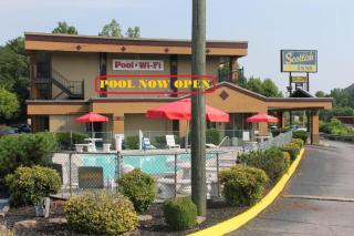 Scottish Inn Knoxville - Knoxville - 0