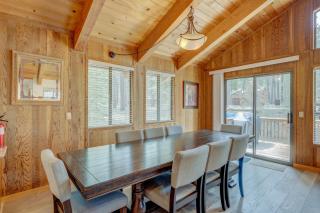 Beaver Pond Northstar Luxury Chalet with Hot Tub - Truckee - 6