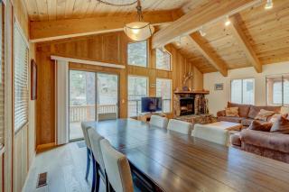 Beaver Pond Northstar Luxury Chalet with Hot Tub - Truckee - 4