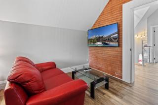 ENTIRE 1 BEDROOM APARTMENT ACROSS FROM GOOGLE - br5 - Kitchener - 5