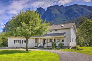 Riverside North Bend Oasis Stunning Mountain View - North Bend - 0