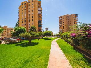 Cubo's Apartment Tower of London - Torremolinos - 6