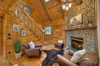 Bearfoot Bend Cabin in Blue Ridge - 5