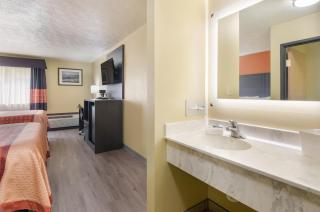 Americas Best Value Inn & Suites Independence VA - Independence - 4