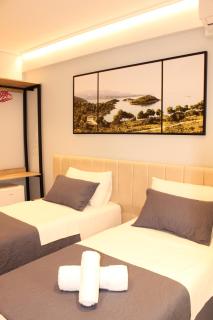 Bebi Hotel And Apartments - Saranda - 3