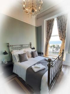 Highlander House Boutique - 1