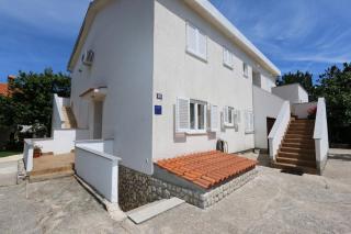 Apartments Brusic Ana - Šilo - 8