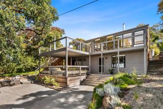 Retro Beach Vibes - Lorne - 8