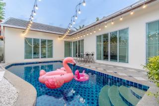 Peacock Pool Villa - Nong Prue - 0
