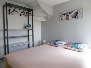 Holiday Home in Bricqueville sur Mer - Bricqueville-sur-Mer - 3