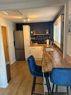 Unique one bedroom guest house with free parking - Aldershot - 3
