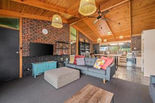 Black Pearl - Aldinga Beach - C21 SouthCoast Holidays - Aldinga Beach - 1