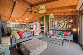 Black Pearl - Aldinga Beach - C21 SouthCoast Holidays - 1