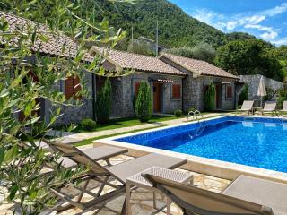 Eco Villas Merak - Virpazar - 0