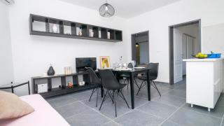 Apartman A2 s vlastitim bazenom - Trogir - 4