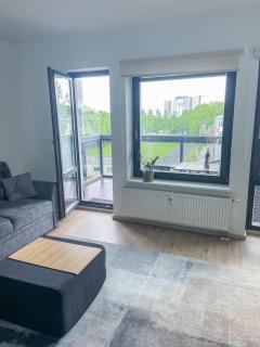 Beach Side Apartment with a Balcony - 5