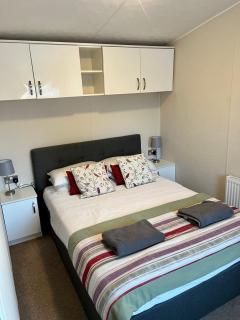 New Forest Hideaway- Self Catering Accommodation - Newbridge - 3