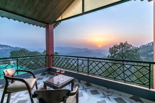 StayVista at Cecil Cottage - Himachali Colonial Hilltop Villa, Kasauli Solan - 4