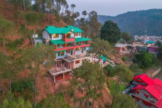 StayVista at Cecil Cottages Hill view 8BR, 6BR, 4BR, 2BR in Barog with Barbeque - Kasauli - 7