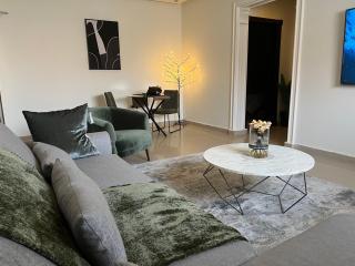 Cozy 2 BR Apartment Near BLVD World - Riad - 8