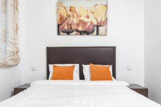 Spectacular 2 bedroom Penthouse in best location in Nueva Andalucia - Marbella - 8
