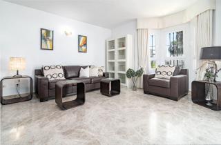 Spectacular 2 bedroom Penthouse in best location in Nueva Andalucia - Marbella - 7