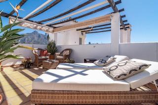 Spectacular 2 bedroom Penthouse in best location in Nueva Andalucia - Marbella - 6