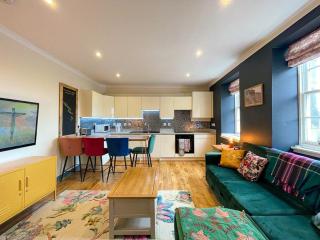 Lively & Energetic 2BR on The Royal Mile - Edimburgo - 0